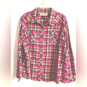 Bit & Bridle Women’s Plaid Flannel Shirt, 1X, Front Snap Closure, Pink, Tapered